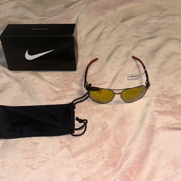 Nike Men's Sunglasses with Yellow Lenses and Red Accents - Picture 1 of 4